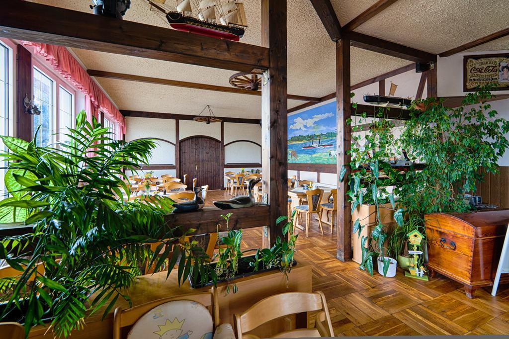 Hotel Elbterrassen Zu Brambach à Dessau-Rosslau Extérieur photo